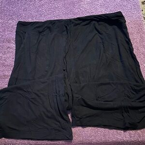 Black Wide-Leg Capri Lounge Pants